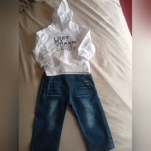NWOT Infant 2 Pc Hoodie/Jeans